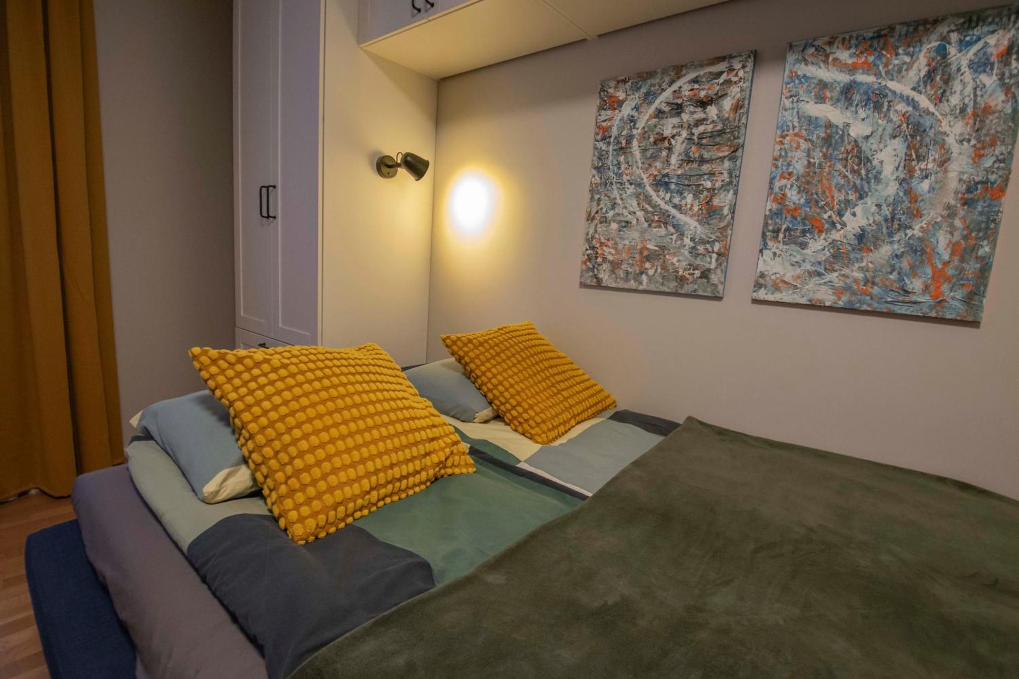 Karlovaidyll 2 - Cozy In A Quiet Area With Free Parking Апартамент