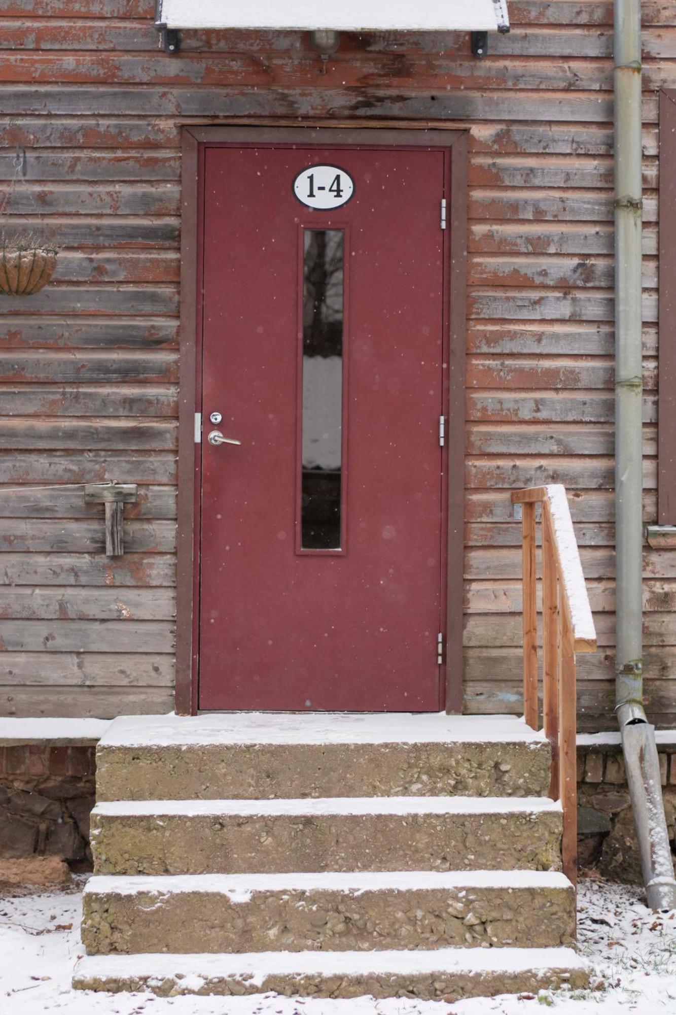 Karlovaidyll 2 - Cozy In A Quiet Area With Free Parking Апартамент *